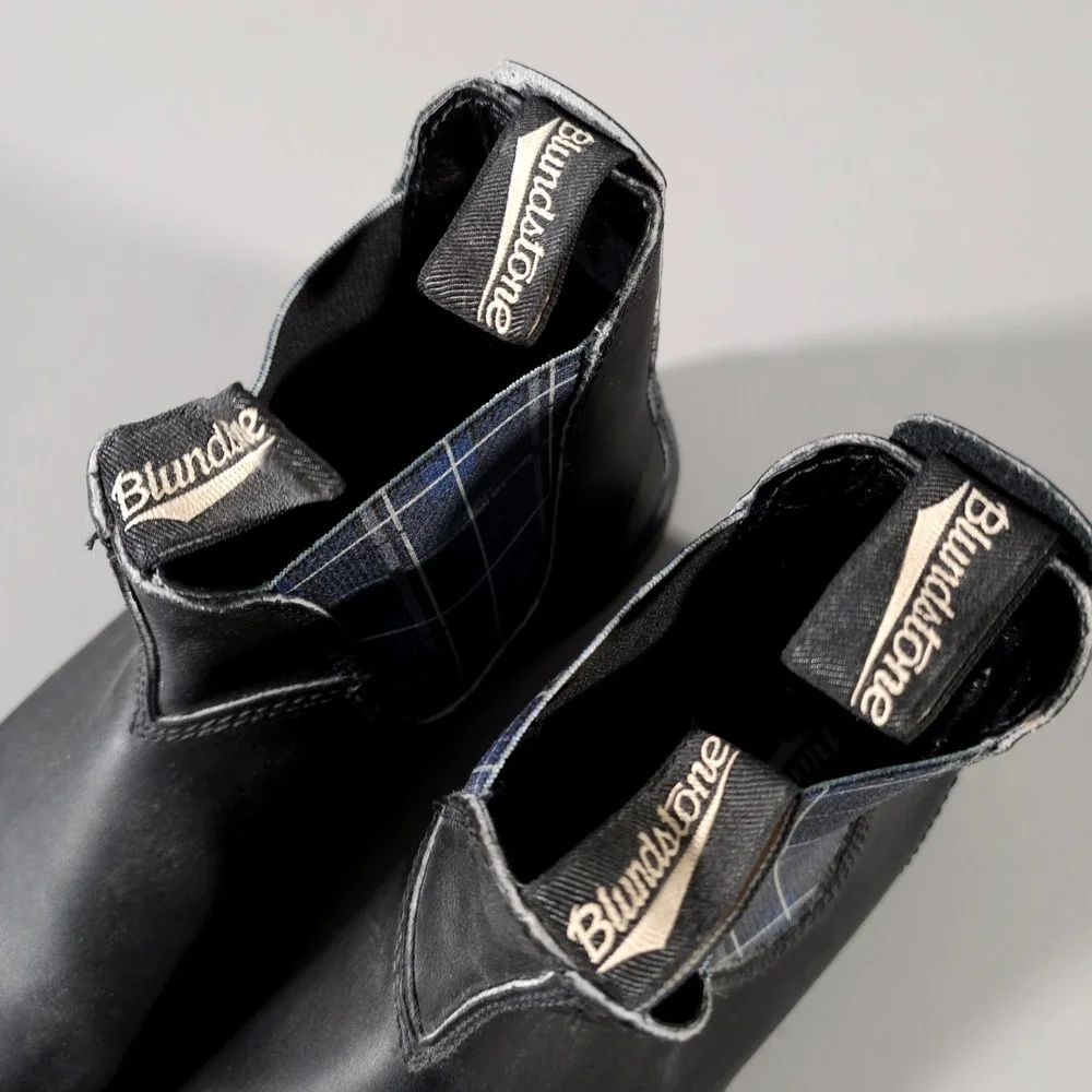 Blundstone Chelsea Boots Mens 10 Black Plaid Elastic Leather Pull On Lug Sole